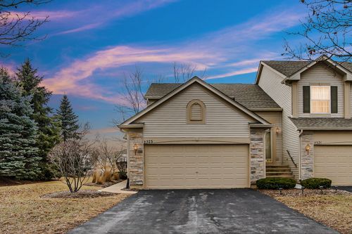 2325 Summerlin Dr, Aurora, IL, 60503-8203 | Card Image