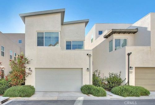 114 Source, Irvine, CA, 92618-1370 | Card Image