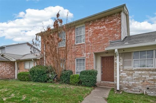 6375 S Briar Bayou Drive, Houston, TX, 77072 | Card Image