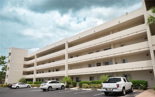 apt-303-3178 Via Poinciana, Lake Worth, FL, 33467-1976 | Card Image