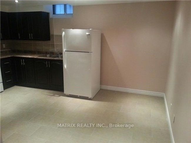 1602 Middleton St, House other with 2 bedrooms, 1 bathrooms and 1 parking in Pickering ON | Image 4