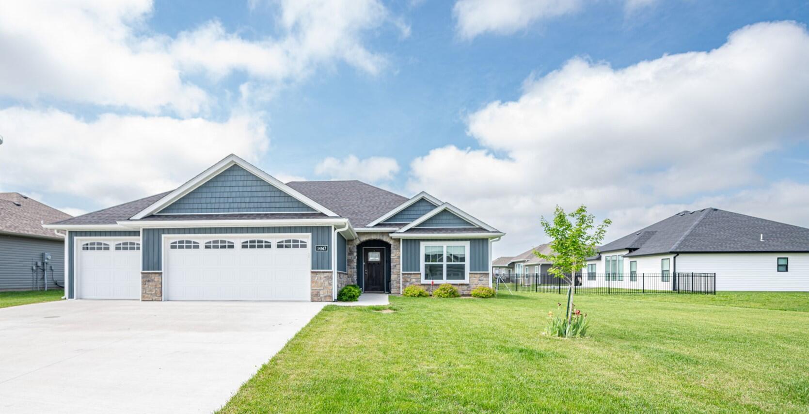 Mettler Dr, Hallsville, MO 65255