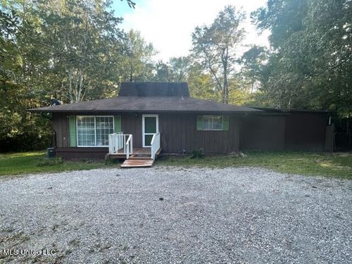 96457 Diamondhead Dr W, Diamondhead, MS, 39525-4110 | Card Image