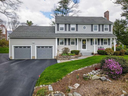 31 Hyacinth Dr, Nashua, NH, 03062-1813 | Card Image