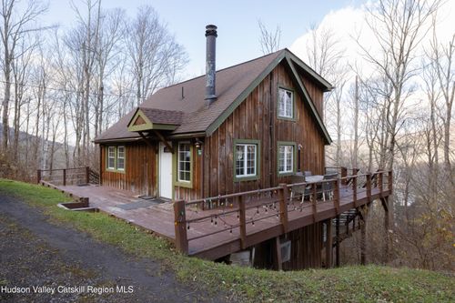 186 Mountain Dr, Hunter, NY, 12442 | Card Image