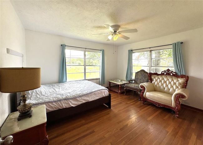 1435 Shaws Bend Rd, Home with 3 bedrooms, 2 bathrooms and null parking in Columbus TX | Image 14