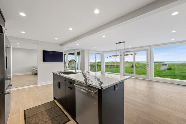 38 Pine Creek Ave, House other with 4 bedrooms, 4 bathrooms and null parking in Fairfield CT | Image 8