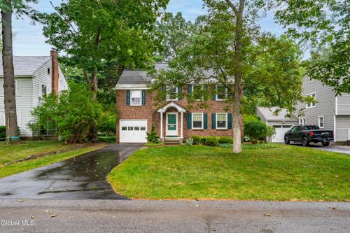 2013 Salem Rd, Niskayuna, NY, 12309-4211 | Card Image