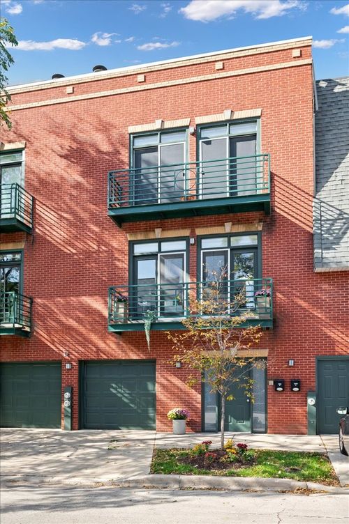 apt-b-3308 N Greenview Ave, CHICAGO, IL, 60657-8719 | Card Image