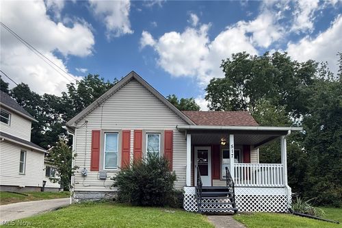 517 Brown St, Akron, OH, 44311-1251 | Card Image