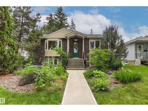 13868 110a Ave Nw, Edmonton, AB, T5M2M9 | Card Image