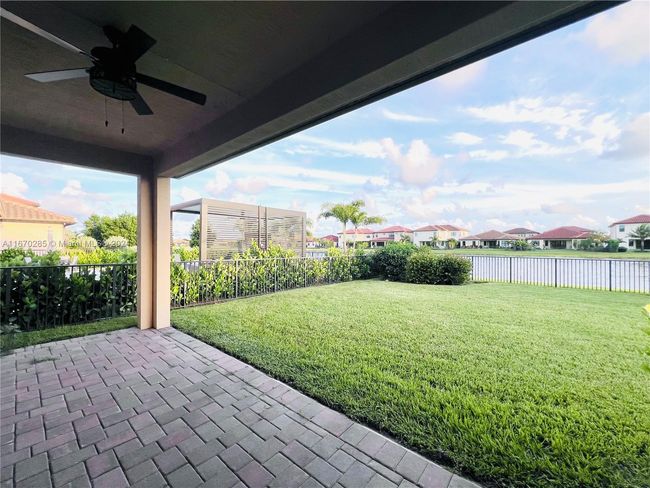 12070 - 12070 N Baypoint Cir, House other with 3 bedrooms, 2 bathrooms and null parking in Parkland FL | Image 31
