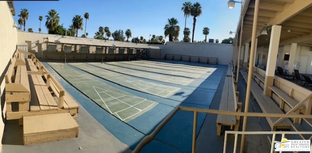 Manufactured In Park in Cathedral City
