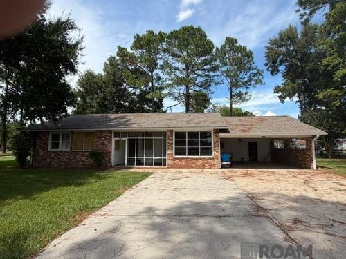 8373 Ferry Rd, New Roads, LA, 70760-2034 | Card Image