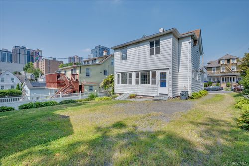 56 Lafayette St, New Rochelle, NY, 10805-3908 | Card Image