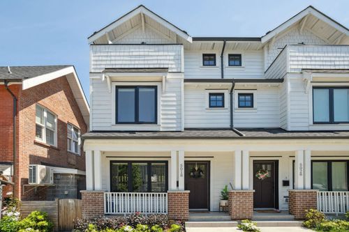 5018 Nanaimo St, Vancouver, BC, V5P4J1 | Card Image