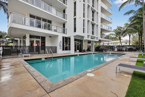 unit-308-13800 Highland Dr, North Miami Beach, FL, 33181-1686 | Card Image