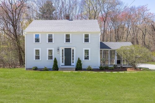 105 N. Main, Sherborn, MA, 01770 | Card Image