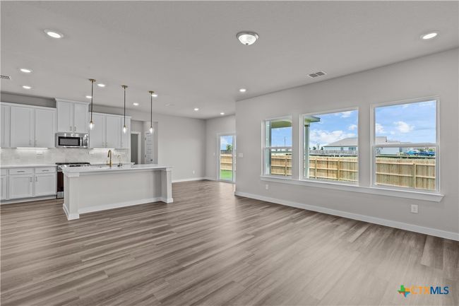 1520 Upwell Crk, House other with 3 bedrooms, 3 bathrooms and null parking in New Braunfels TX | Image 8