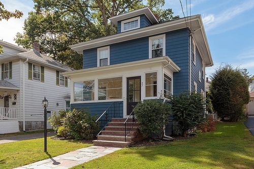 27 Hawthorn Rd, Milton, MA, 02186-1611 | Card Image
