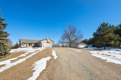 4291 135th Ave, Clear Lake, MN, 55319-9462 | Card Image