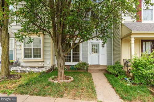 3044 Madden Ct, Oak Hill, VA, 20171-3727 | Card Image