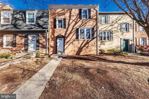 982 Holborn Ct, STERLING, VA, 20164-4805 | Card Image
