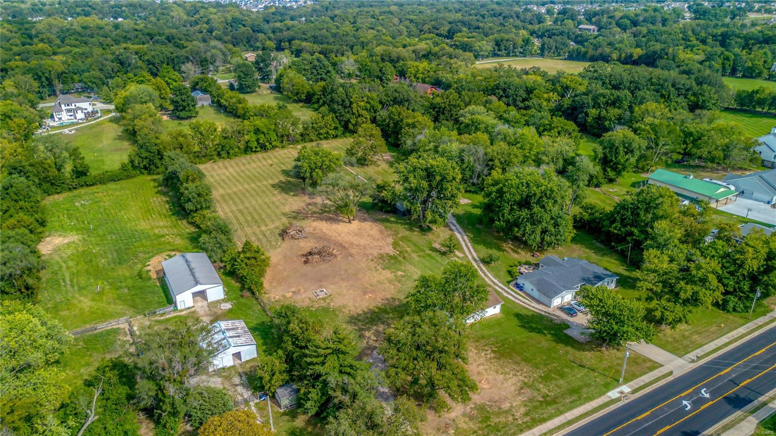 Sommers Rd, Lake Saint Louis, MO 63367