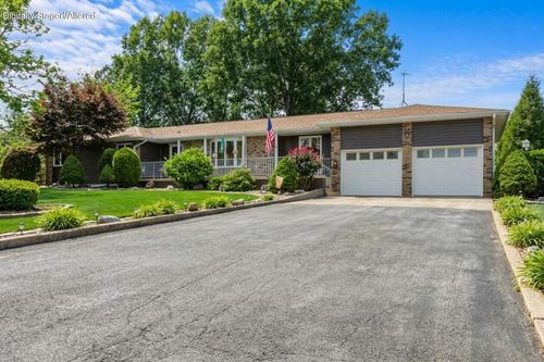 2007 Oak Ridge Dr, Ava, MO, 65608-5188 | Card Image