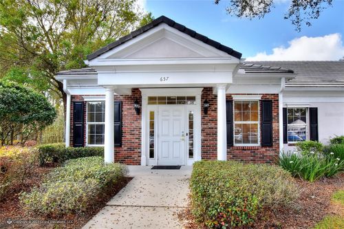 657 W Lumsden Rd, Brandon, FL, 33511-5911 | Card Image