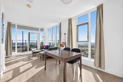 2807-7388 Kingsway, Burnaby, BC, V3N0G9 | Card Image