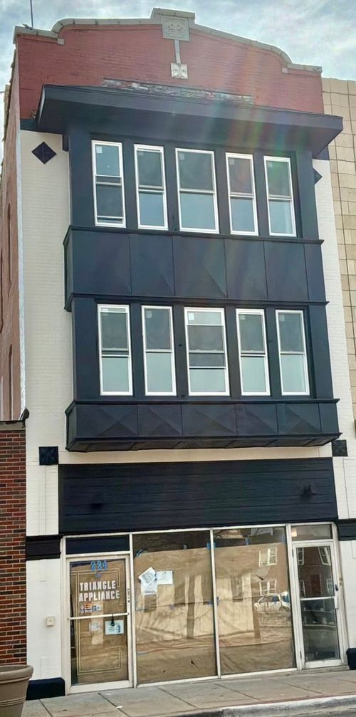 2f-224 E Cass St, Joliet, IL, 60432-2813 | Card Image