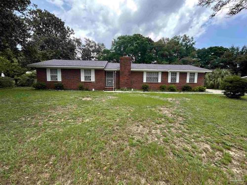 2820 Bayview Way, Pensacola, FL, 32503-6912 | Card Image