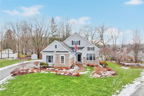 11 Canton Mdw, Fairport, NY, 14450-8450 | Card Image