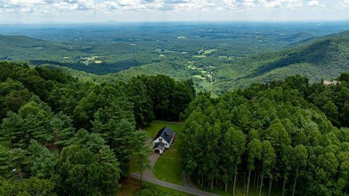 95 Furry Fox Ln, Galax, VA, 24333-6276 | Card Image