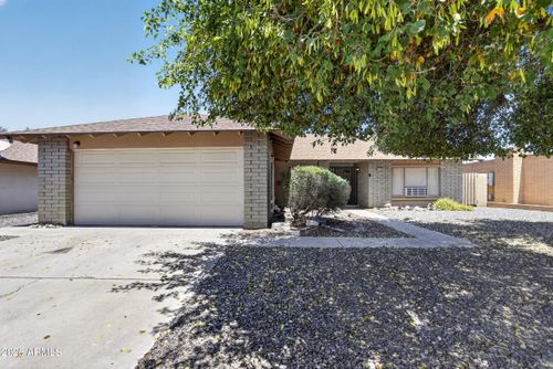 4610 W Laurie Ln, Glendale, AZ, 85302-6518 | Card Image
