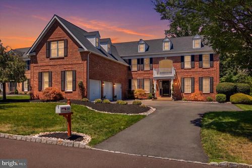 205 Hazeltine Cir, BLUE BELL, PA, 19422-3261 | Card Image
