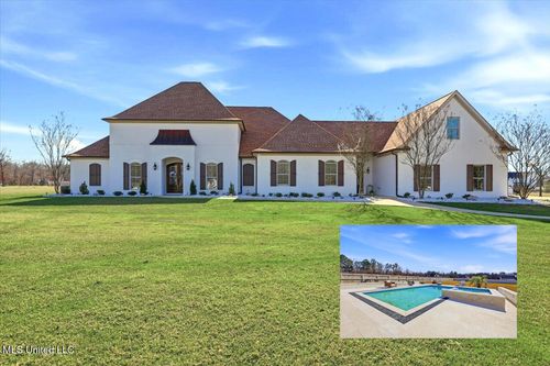 111 Pecan Rdg, Brandon, MS, 39047-4045 | Card Image