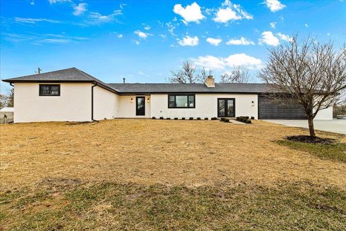 1933 London Groveport Rd, Grove City, OH, 43123-8968 | Card Image