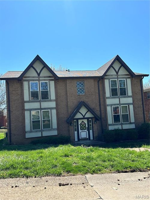 10010 Willdan Dr, Saint Louis, MO, 63123-5366 | Card Image