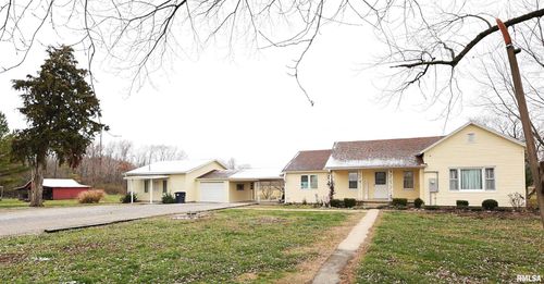 905 W Blair St, Salem, IL, 62881-1906 | Card Image