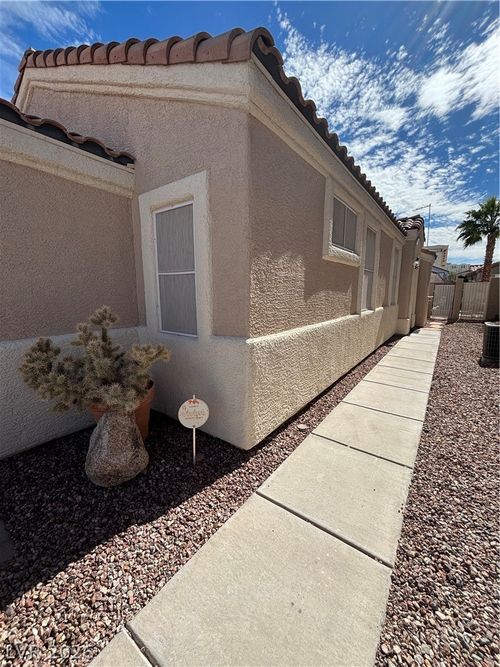 2661 Hillgrass Rd, Las Vegas, NV, 89123-3485 | Card Image