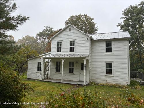 22 Country Pointe Ln, Hudson, NY, 12534-3393 | Card Image