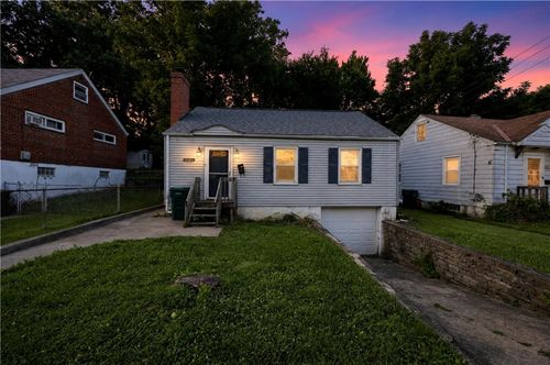 713 Flintridge Drive, Fairborn, OH, 45324 | Card Image