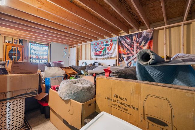 Room inside shop | Image 34