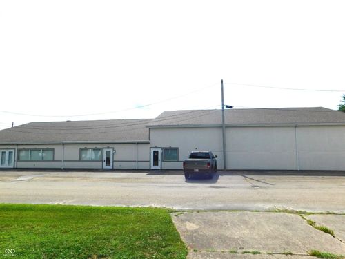 215 Nieman St, Sunman, IN, 47041-8931 | Card Image