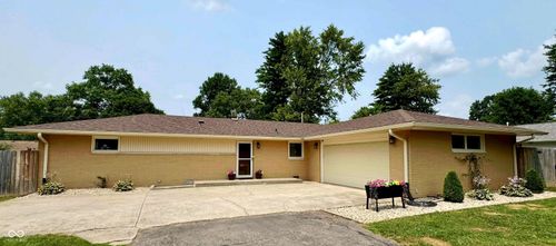 9940 W Sunset Ln, Elwood, IN, 46036-8830 | Card Image