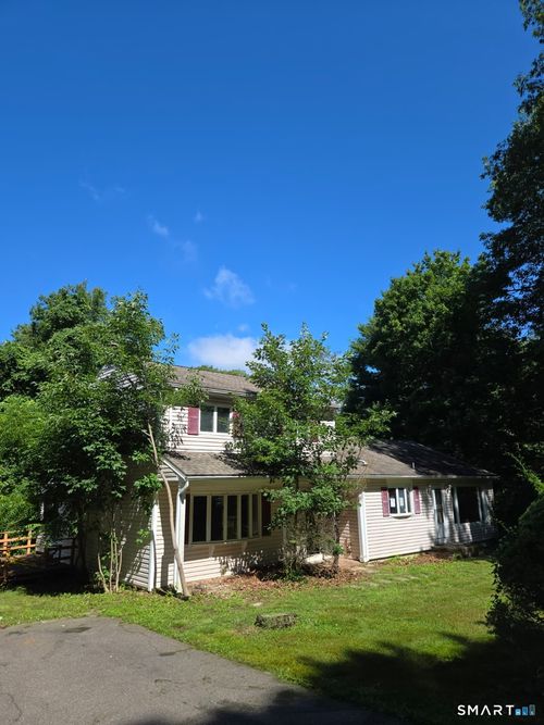 4 Woodland Dr, Wolcott, CT, 06716-3017 | Card Image
