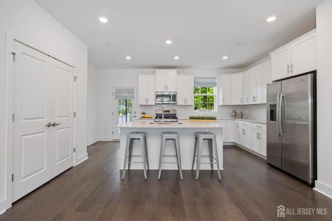 1617 Swales Ct, Townhouse with 3 bedrooms, 4 bathrooms and null parking in Monroe NJ | Image 6