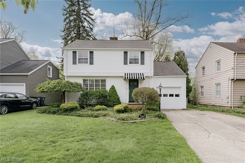 5268 Edenhurst Rd, Lyndhurst, OH, 44124-1219 | Card Image